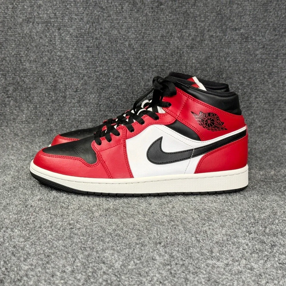 Jordan 1 Mid Chicago Toe Shoe Men 10 Red Black Retro Athletic Basketball Sneaker